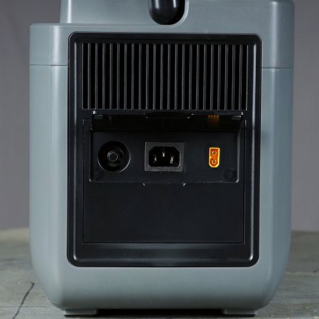 Портативная электростанция FUBAG AS 2400i (аккумулятор LiFePO4) в Магадане фото