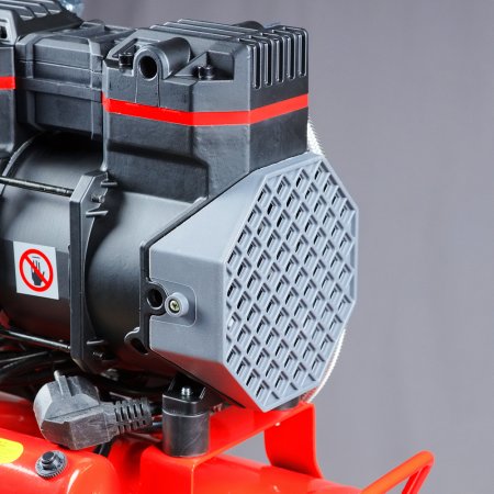 Компрессор безмасляный малошумный FUBAG Свободный Воздух (Free Air) 240/24/2.0 S в Магадане фото