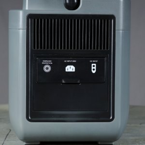 Портативная электростанция FUBAG AS 2400i (аккумулятор LiFePO4) в Магадане фото