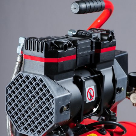 Компрессор безмасляный малошумный FUBAG Свободный Воздух (Free Air) 170/9/1.5 S в Магадане фото